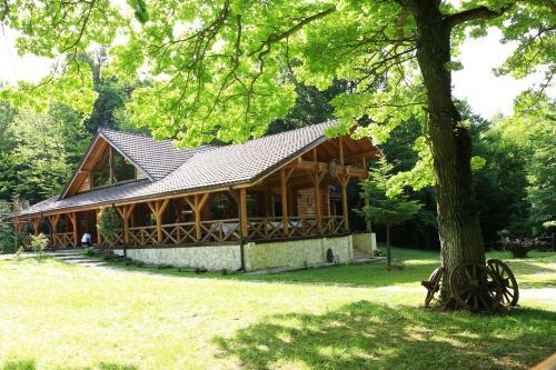 Hostal Cabana Izvoranu