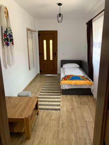 Hostal Rai Pe Vale