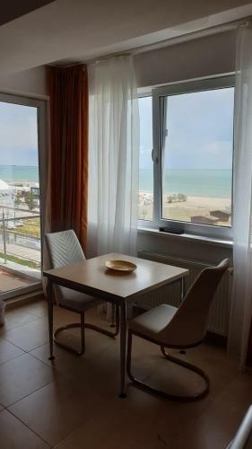 Monaco Apartments Mamaia