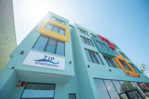 Zip Apartments