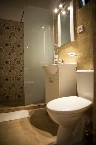 Hotel Salos Beach Resort