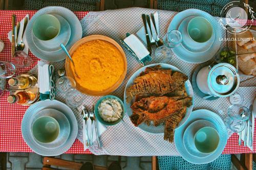 Hostal Pensiunea La Salcia Linistita