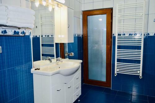 Hostal Pensiunea Beluga