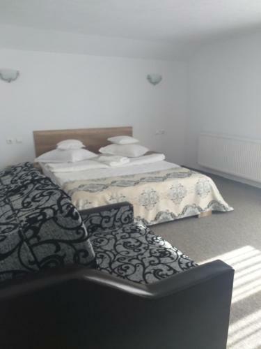 Hostal Pensiunea Rares
