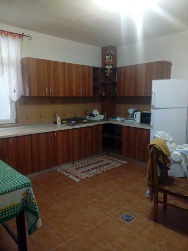 Hostal Pensiunea Rares