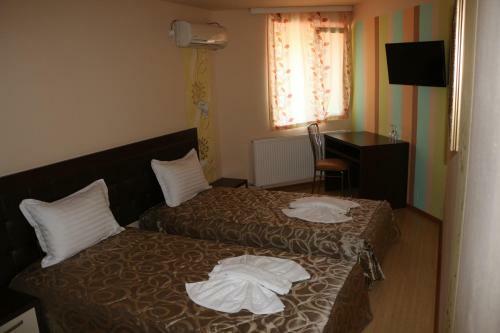 Hotel Caras