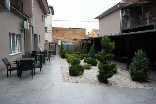 City Aparthotel