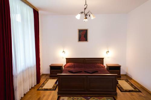 Hostal Pensiunea Roua