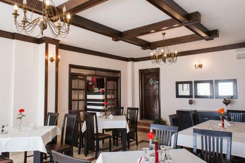 Hostal Pensiunea Roua