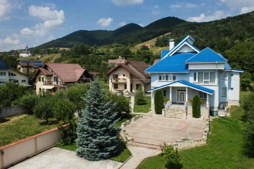 Hostal Pensiunea Roua