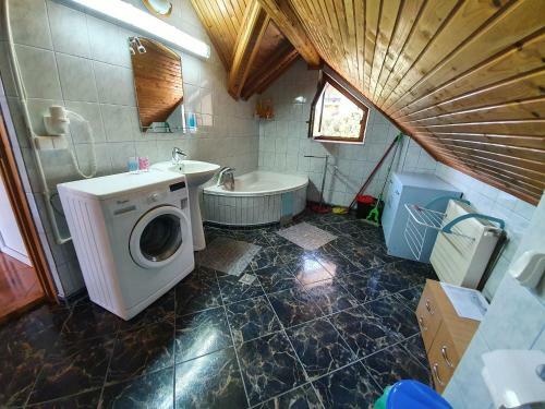 Penthouse Apartment In Leo Guesthouse