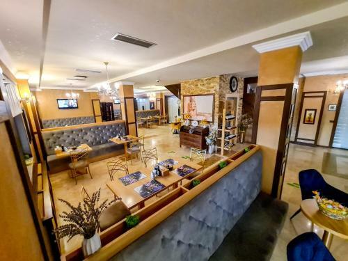 Hotel Yarus Plus