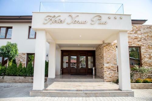 Hotel Yarus Plus