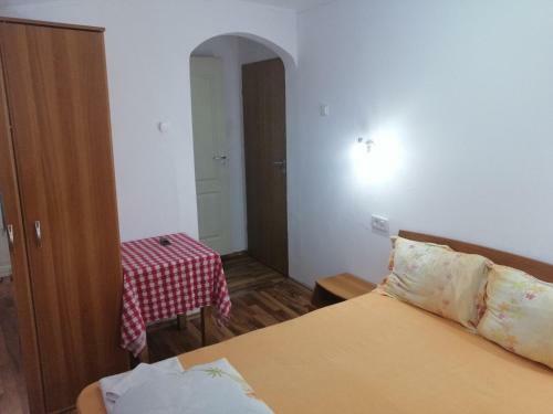 Hostal Vila Elly