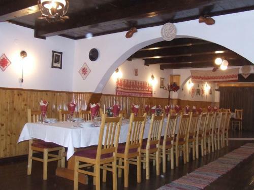 Posada Cserekert, Alszegi Porta