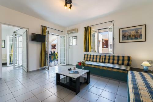 Evdokia Apartments