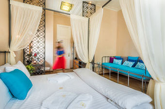 Hotel Ambassadors Residence