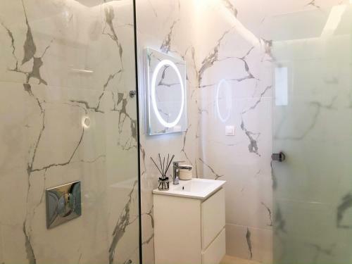 Hostal Stelisia Rooms