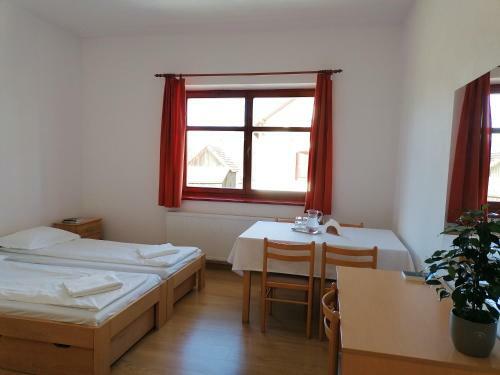 Albergue Erzs�bet Sz�ll�