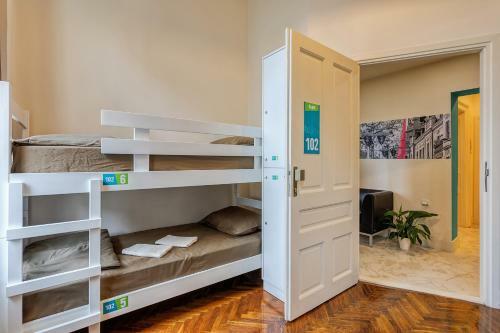 Bed & Breakfast Booking Bnb