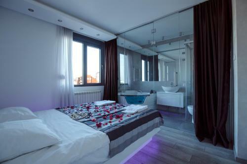 Luxury Boutique City Center Apartments