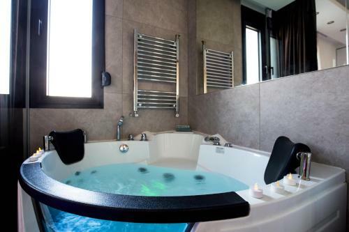 Luxury Boutique City Center Apartments