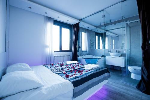 Luxury Boutique City Center Apartments