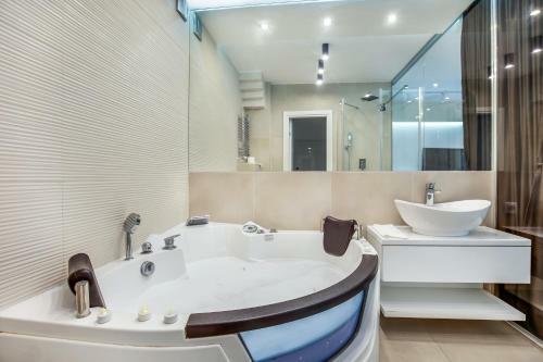Luxury Boutique City Center Apartments