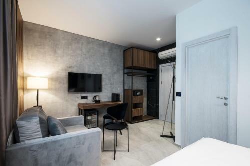 The Location Hotel
