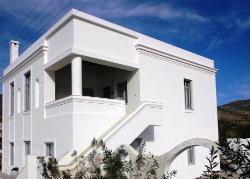 Thomas Apartments