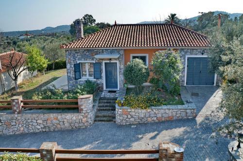 Art Lesvos Villas