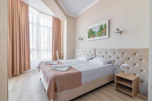 Hostal ?????-????