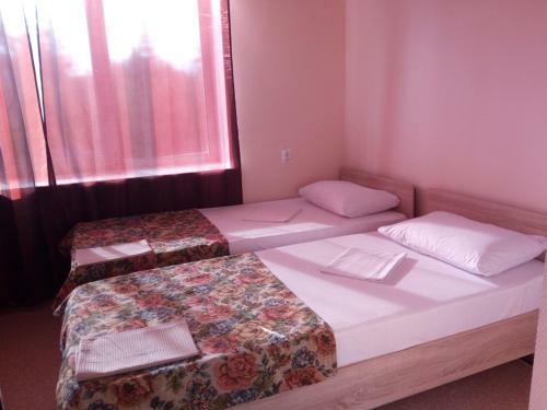 Hotel ??????