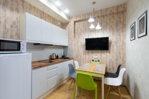More Apartments Na Turchinskogo 10 (2)
