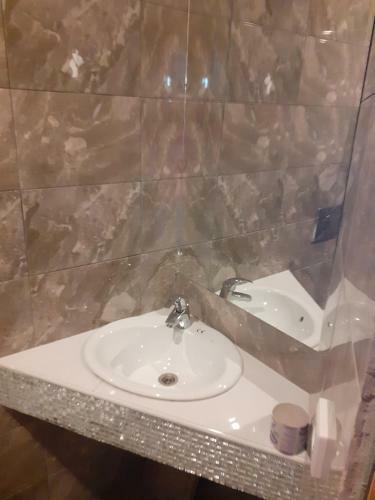Apartamento Lusya Appartments On Odoevskogo, 87