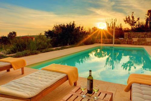Villa Ideales Resort