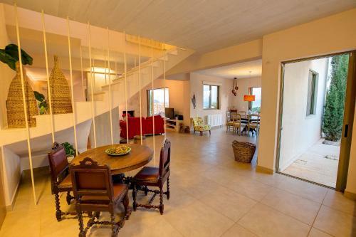 Villa Ideales Resort