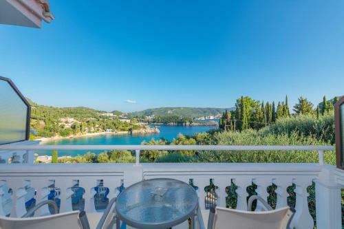 Odysseus Hotel