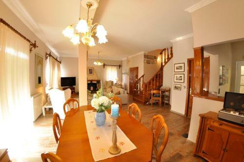 Villa Tango