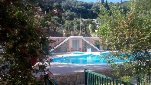Apartamento Afrodite's Pool And Studios