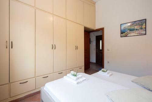 Villa Alexandros