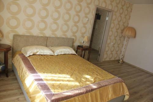 Apartment Tikhomirova 1