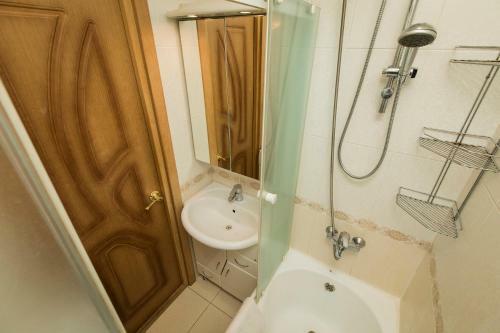 Apartamento 5days-nn, ??????????? ? 2 ????????? ?? ???????? ????, 10