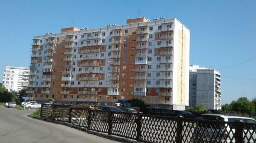 Apartment On Stroitelei 88b