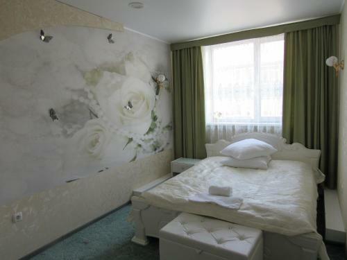 Sad Hotel