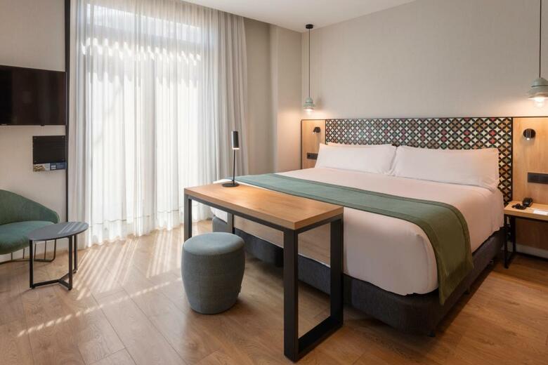 Hotel Catalonia Excelsior