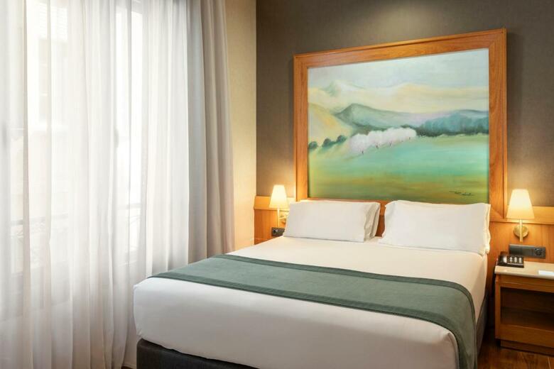 Hotel Catalonia Excelsior