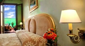 Daniel's Hotel
