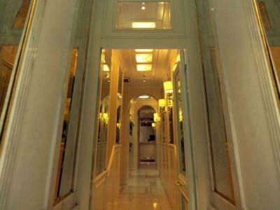 Daniel's Hotel
