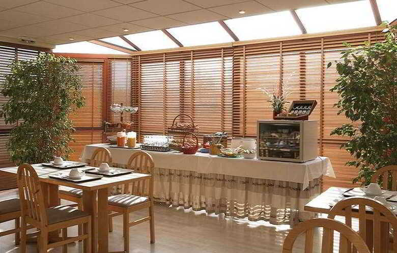 Hotel Escale Oceania Nantes Airport